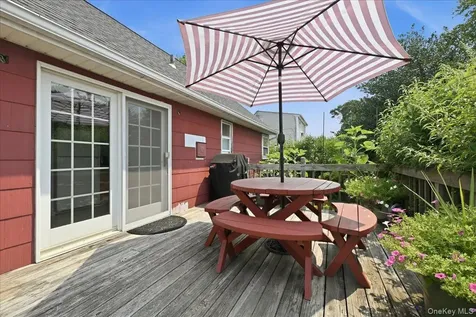 256 N Beech Street Massapequa NY 11758