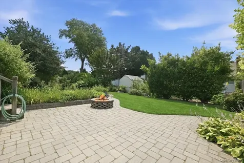 256 N Beech Street Massapequa NY 11758
