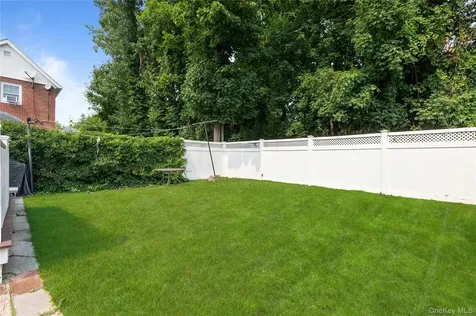 65 N Fulton Avenue Mount Vernon NY 10550
