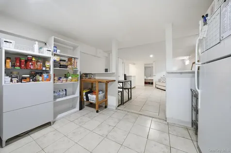 32 Lake Avenue Deer Park NY 11729