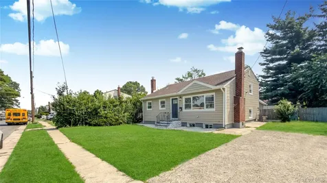 162 State Street Westbury NY 11590