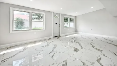 162 State Street Westbury NY 11590