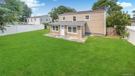 162 State Street Westbury NY 11590