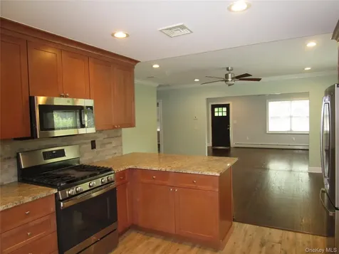 9 Gallows Hill Road Cortlandt Manor NY 10567
