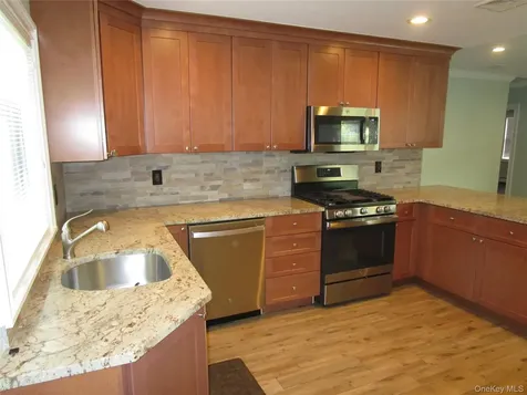 9 Gallows Hill Road Cortlandt Manor NY 10567