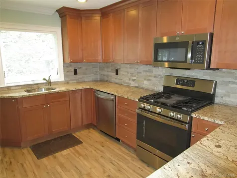 9 Gallows Hill Road Cortlandt Manor NY 10567