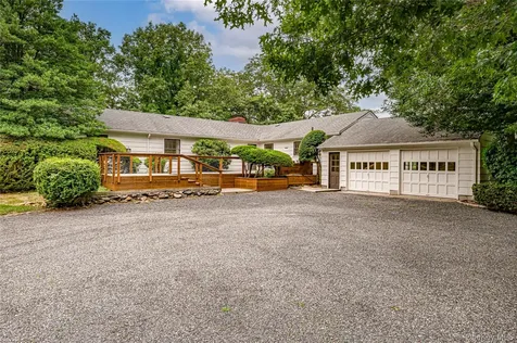 3 South Run Cold Spring Harbor NY 11724