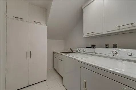 3 South Run Cold Spring Harbor NY 11724