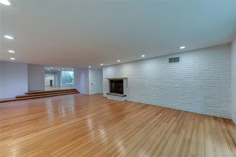 3 South Run Cold Spring Harbor NY 11724