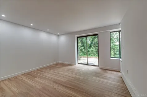 3 South Run Cold Spring Harbor NY 11724