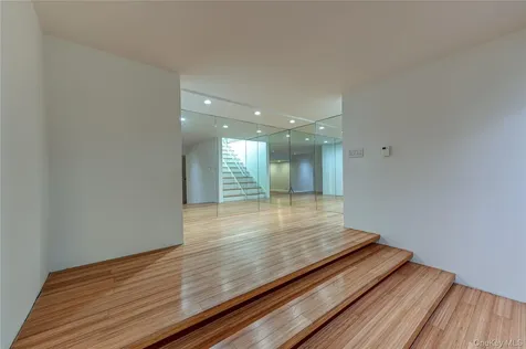 3 South Run Cold Spring Harbor NY 11724