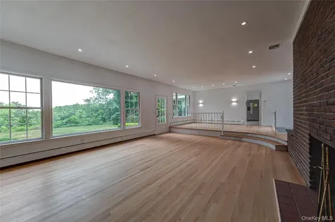 3 South Run Cold Spring Harbor NY 11724
