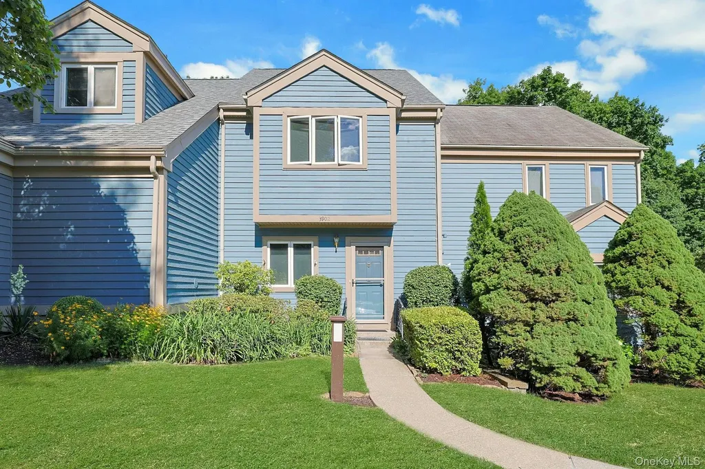 3902 Hickory Court Peekskill NY 10566