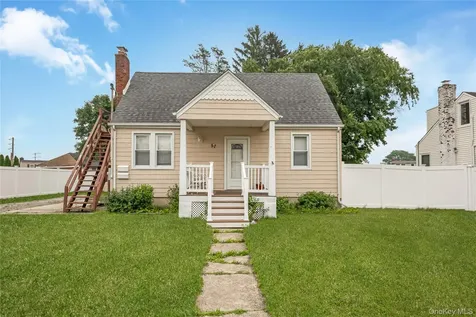 57 Cedar Avenue Farmingdale NY 11735