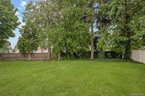 57 Cedar Avenue Farmingdale NY 11735