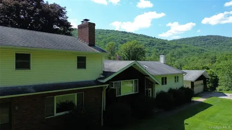 357 W Dover Road Pawling NY 12564