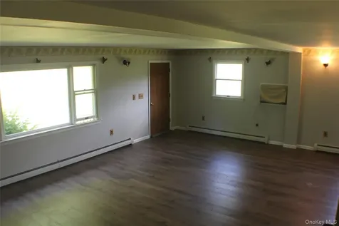 357 W Dover Road Pawling NY 12564