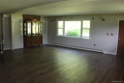357 W Dover Road Pawling NY 12564