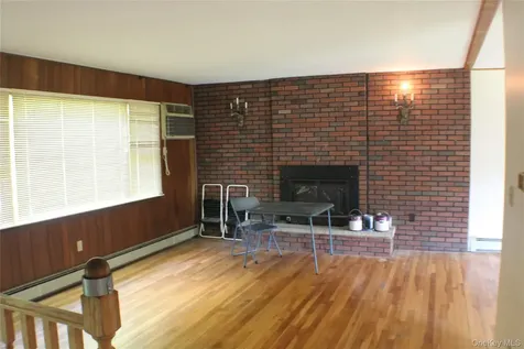 357 W Dover Road Pawling NY 12564