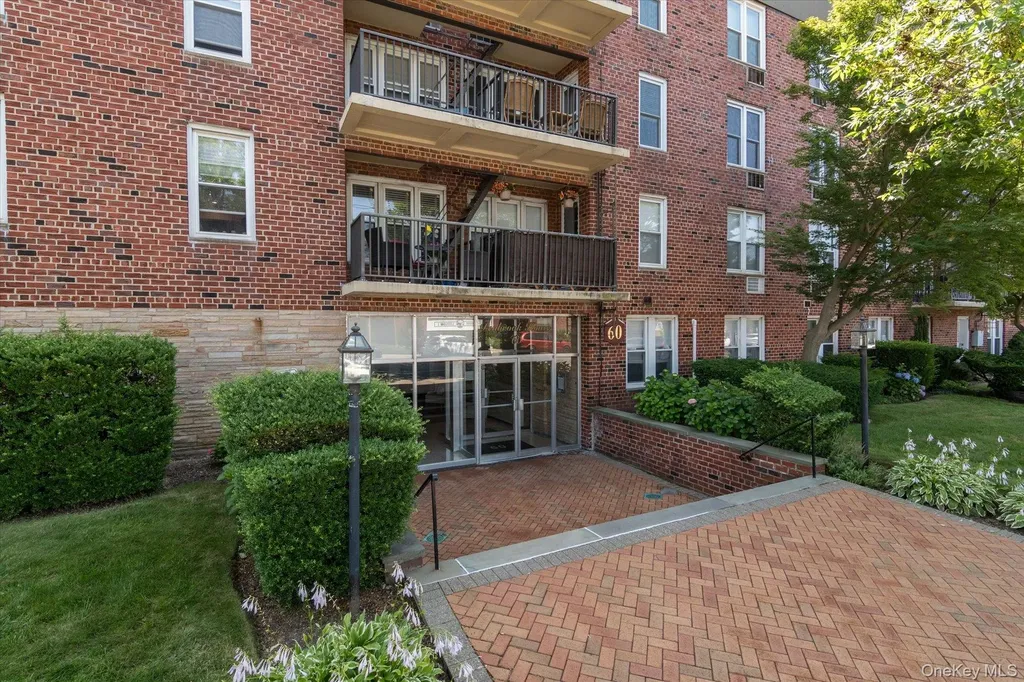 60 Hempstead Avenue Lynbrook NY 11563