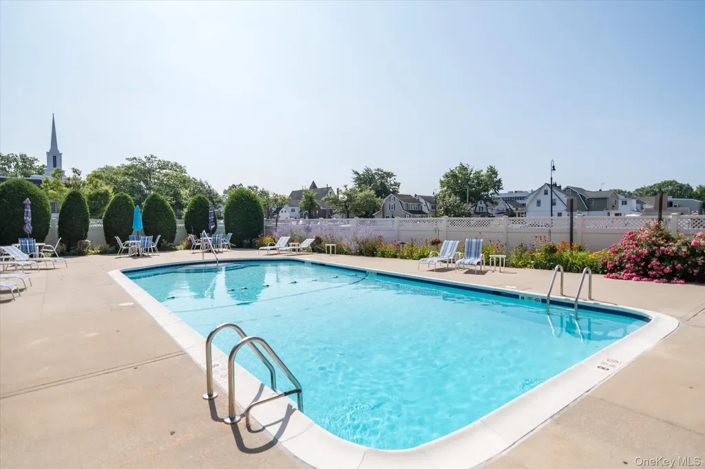 60 Hempstead Avenue Lynbrook NY 11563