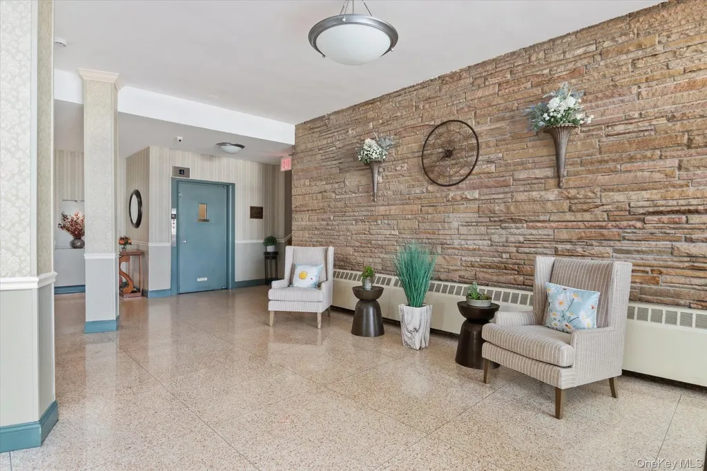 60 Hempstead Avenue Lynbrook NY 11563