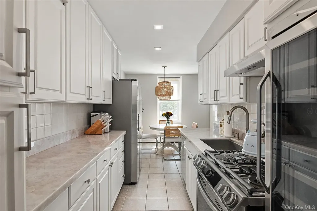 60 Hempstead Avenue Lynbrook NY 11563