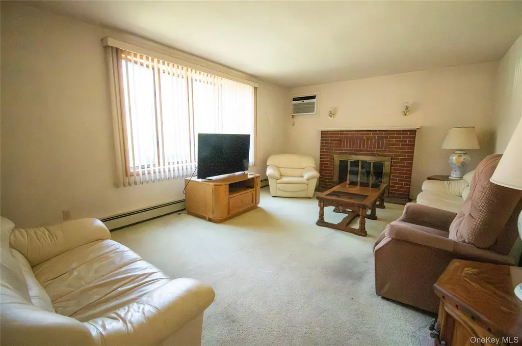 2415 Gale Avenue Baldwin NY 11510