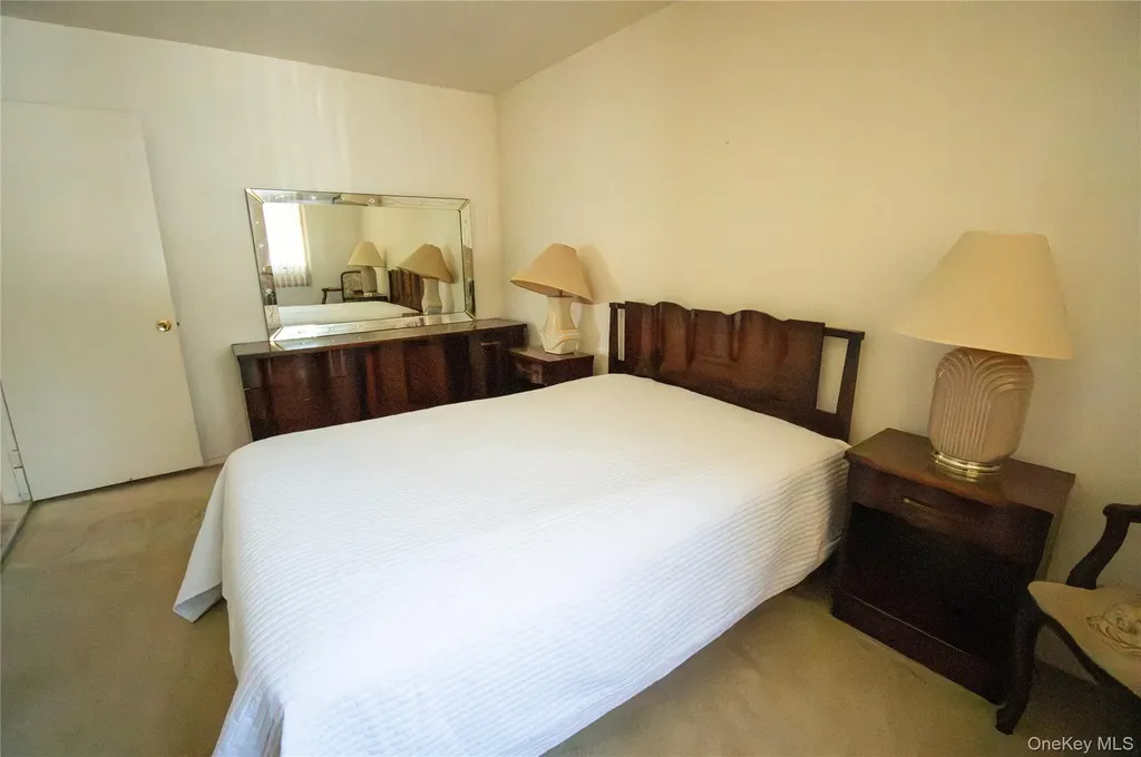 2415 Gale Avenue Baldwin NY 11510