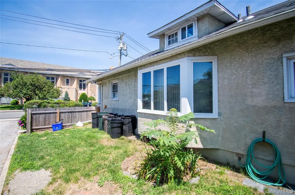 2415 Gale Avenue Baldwin NY 11510