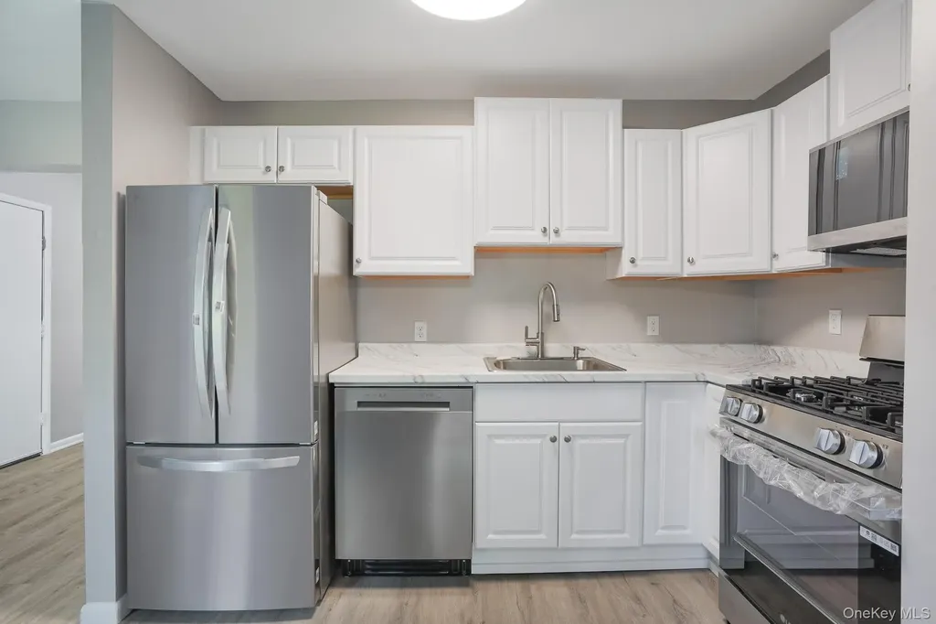 15 Fern Court Fishkill NY 12524