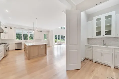 730 Remsens Lane Muttontown NY 11771