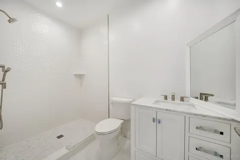 730 Remsens Lane Muttontown NY 11771