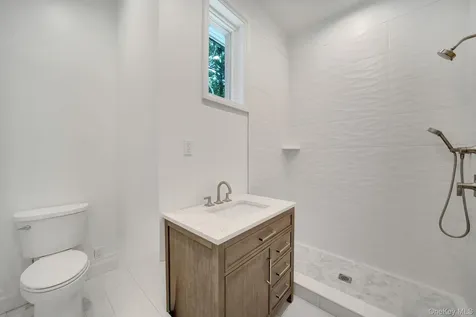 730 Remsens Lane Muttontown NY 11771
