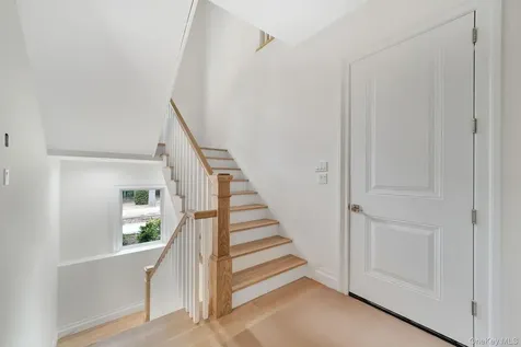 730 Remsens Lane Muttontown NY 11771