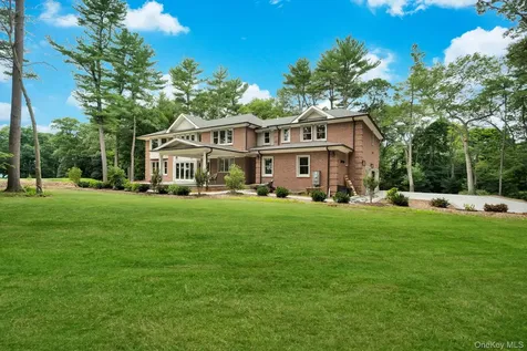 730 Remsens Lane Muttontown NY 11771