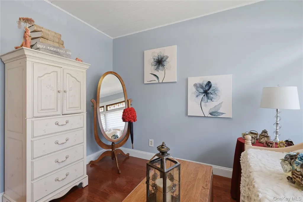 109 Doncaster Road Malverne NY 11565