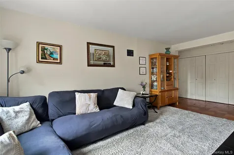 77 Carpenter Avenue Mount Kisco NY 10549