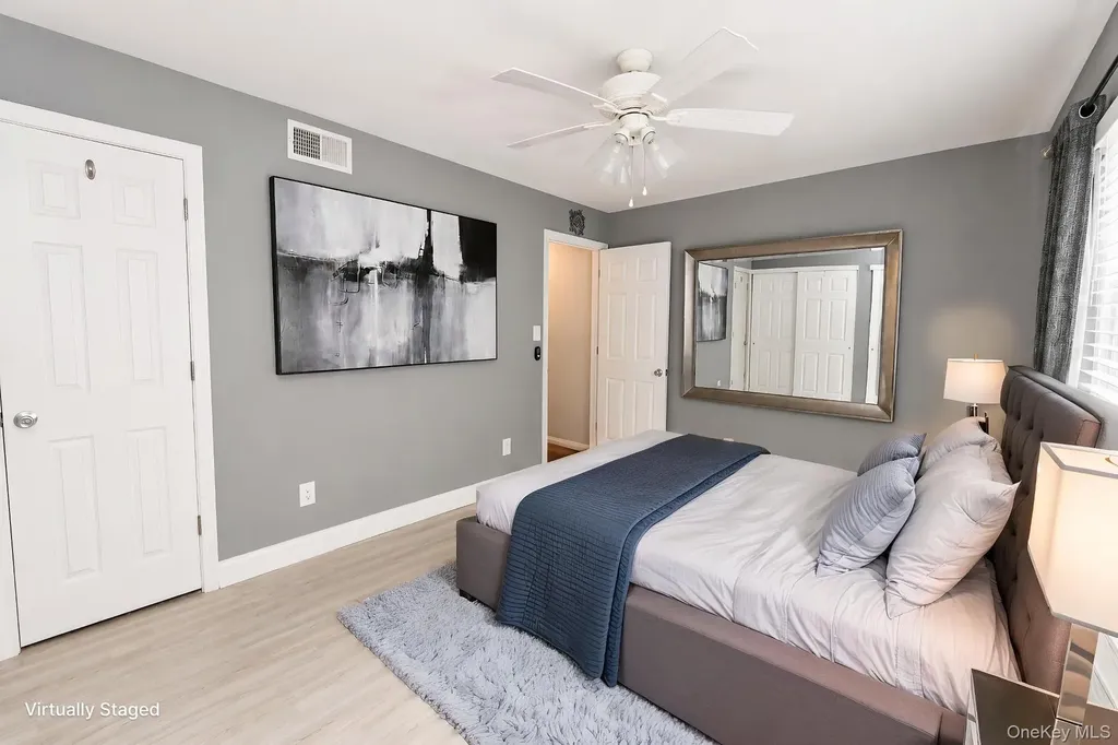 1 Anchorage Way Freeport NY 11520