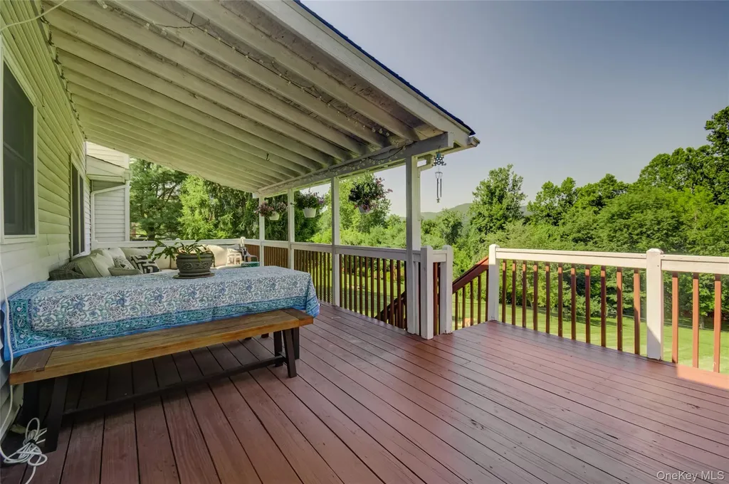 54 Clearview Circle Hopewell Junction NY 12533