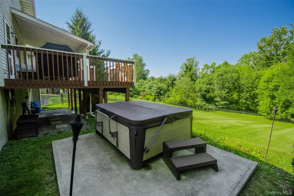 54 Clearview Circle Hopewell Junction NY 12533