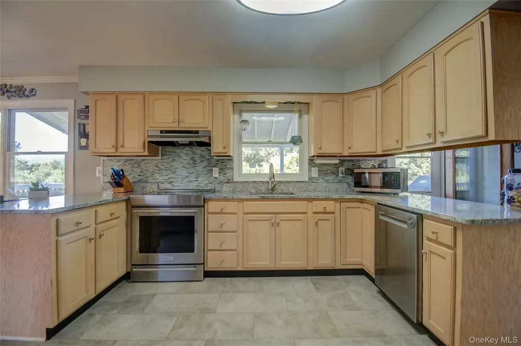 54 Clearview Circle Hopewell Junction NY 12533