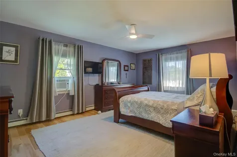 54 Clearview Circle Hopewell Junction NY 12533