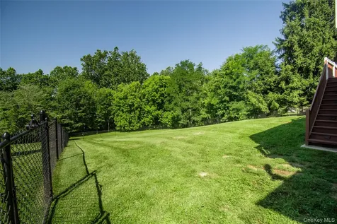 54 Clearview Circle Hopewell Junction NY 12533
