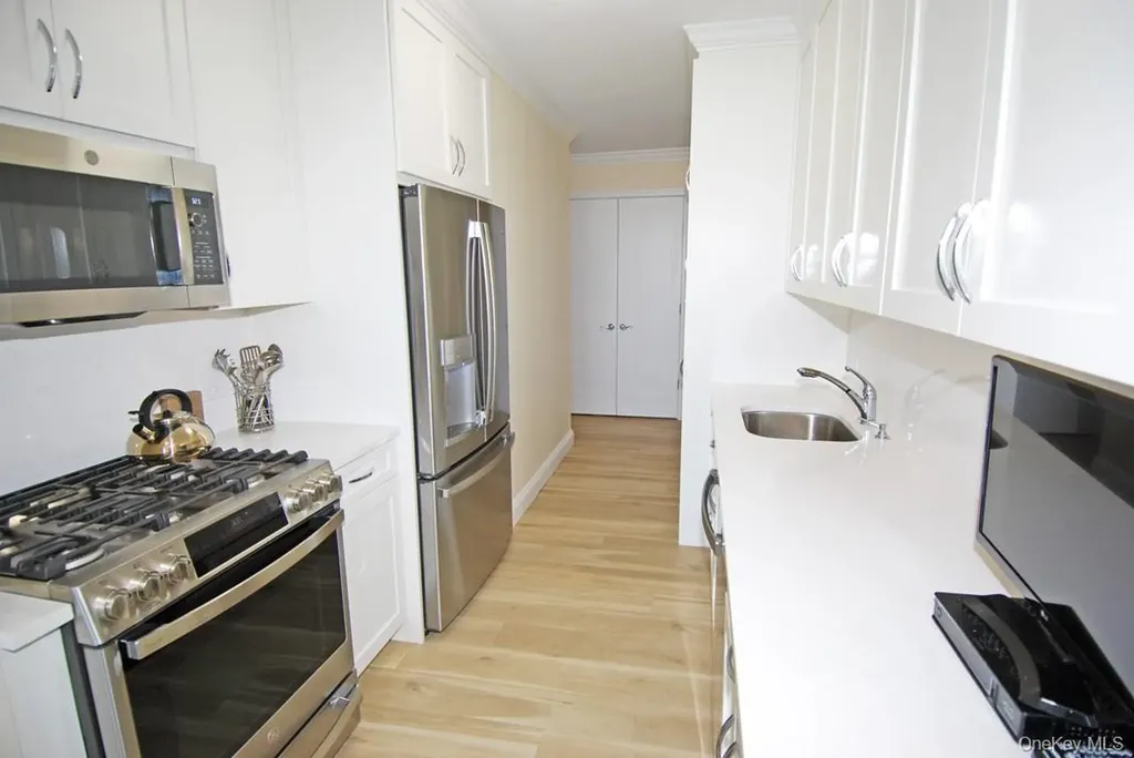 27110 Grand Central Floral Park NY 11005