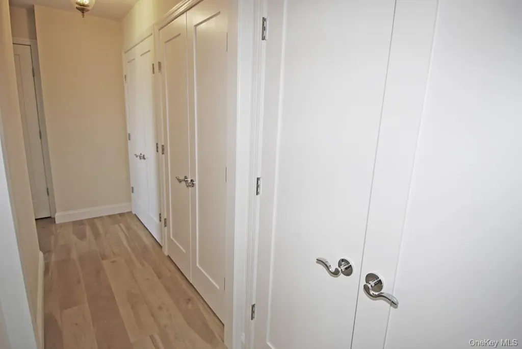 27110 Grand Central Floral Park NY 11005