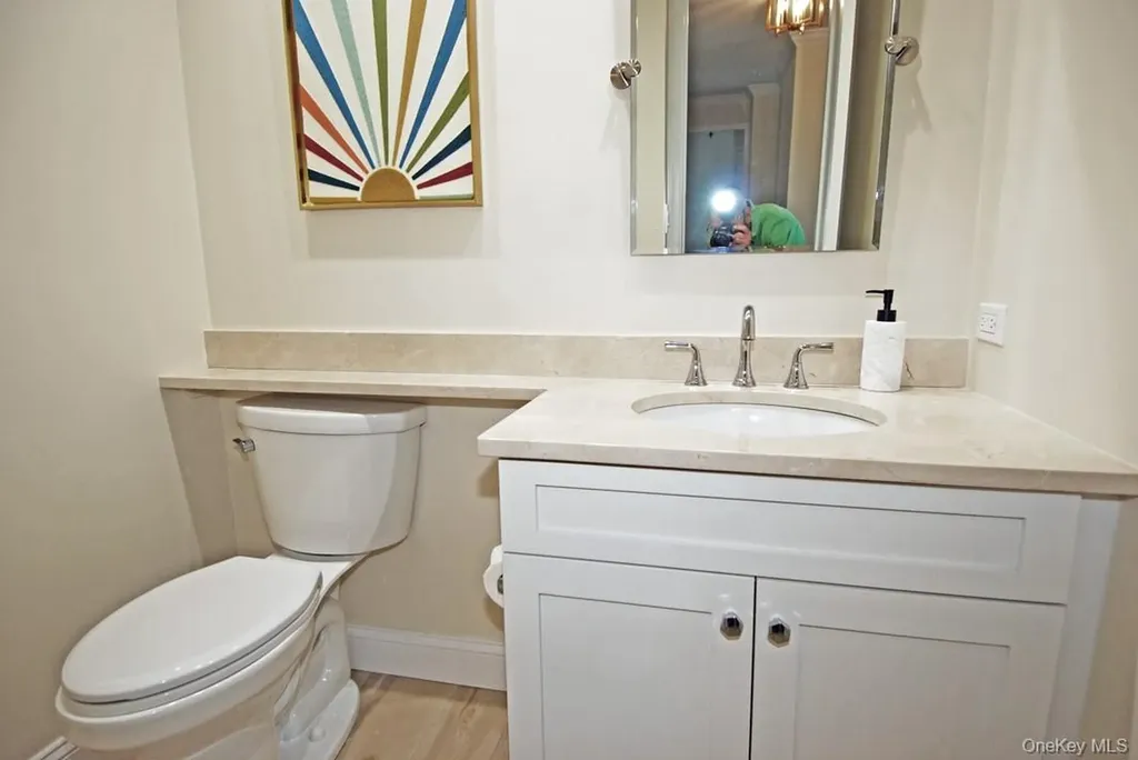 27110 Grand Central Floral Park NY 11005