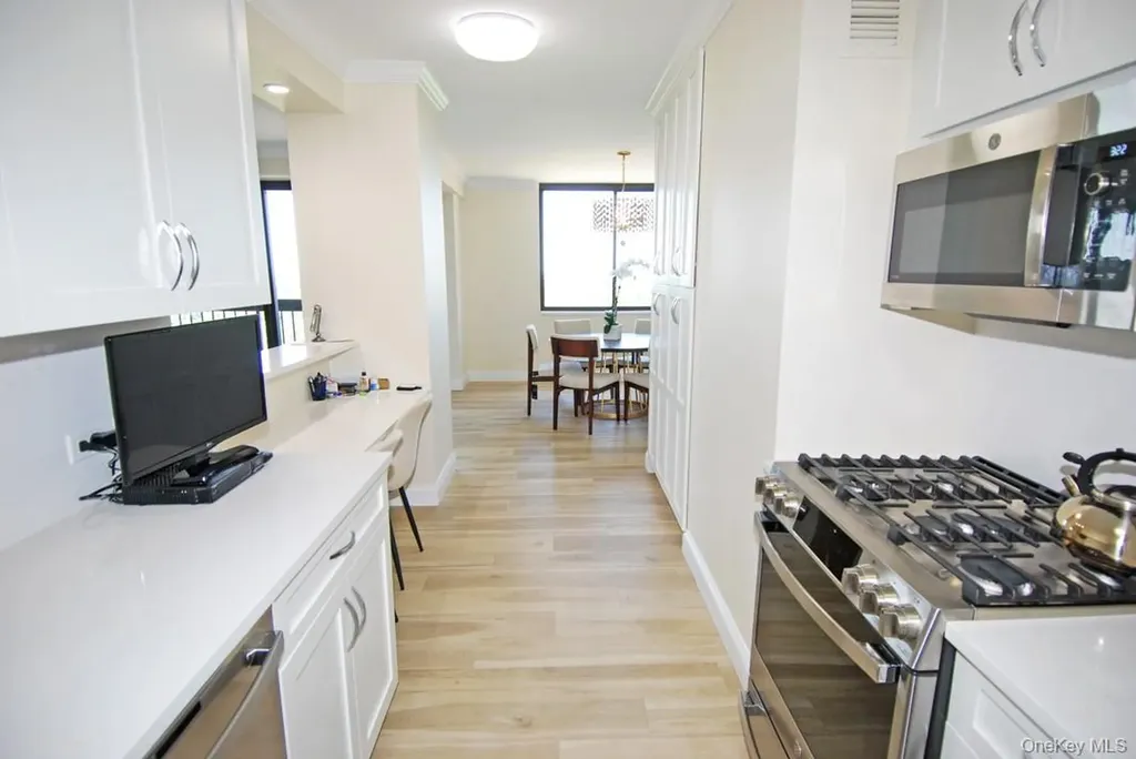 27110 Grand Central Floral Park NY 11005