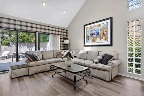 12 Princeton Drive Syosset NY 11791