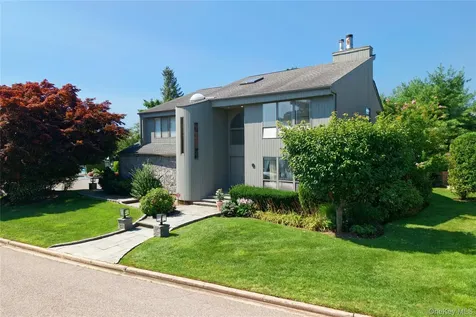 12 Princeton Drive Syosset NY 11791